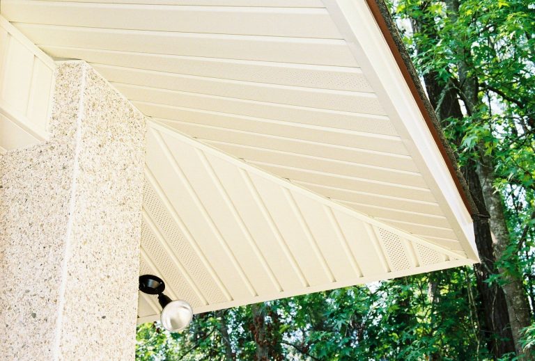 Vinyl soffit and fascia installation on Richmond Hill Georgia home with high termite risk.