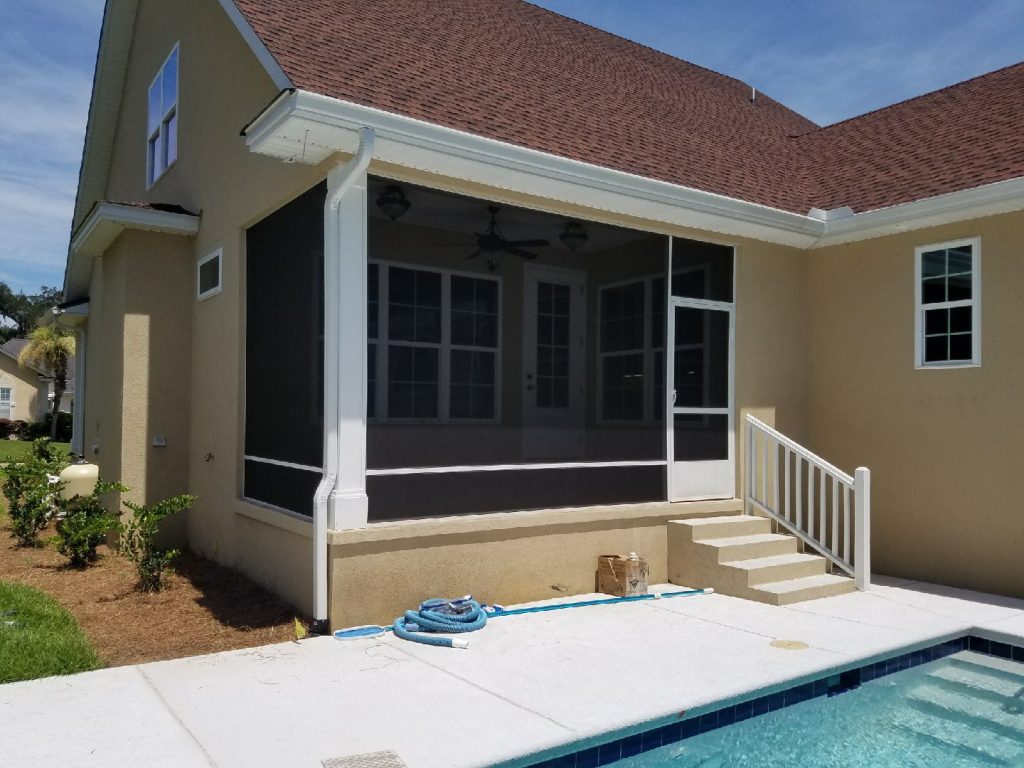 Aluminum screen room on a Nahunta Georgia home built for high hurricane exposure and coastal winds.