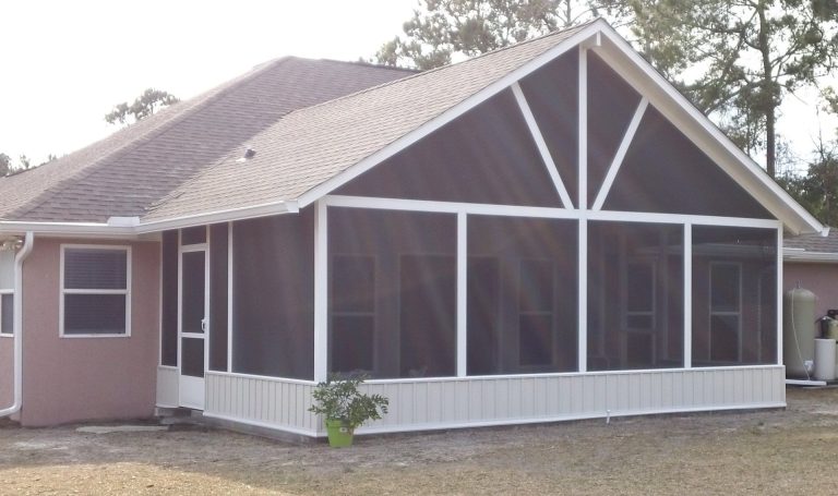 Eicher's Pro Vinyl screen enclosure on a Darien Georgia coastal home near the Altamaha River